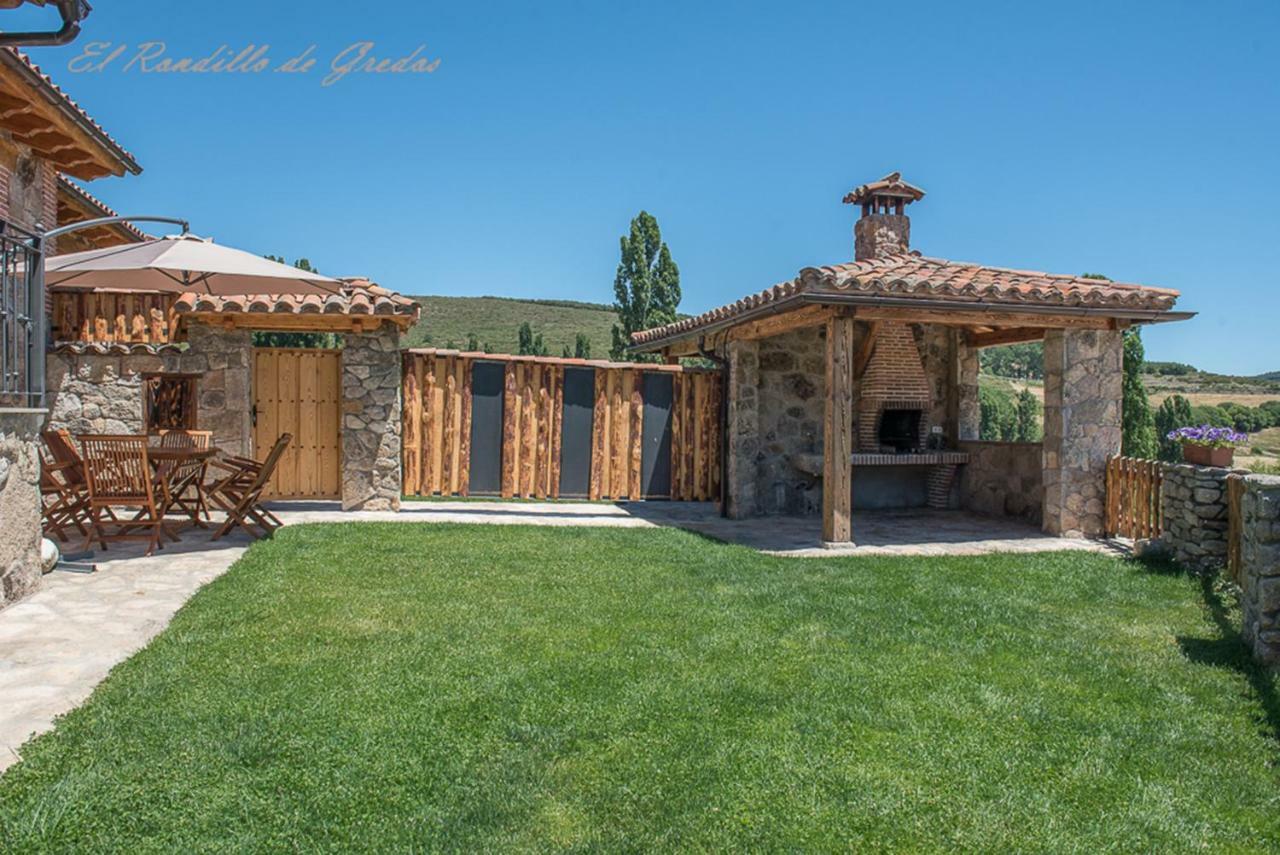 El Rondillo De Gredos Guest House Hoyos del Collado ภายนอก รูปภาพ